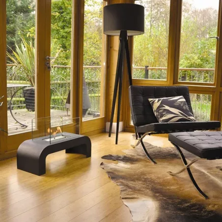 Chimenea de etanol en el suelo del salón Color Negro