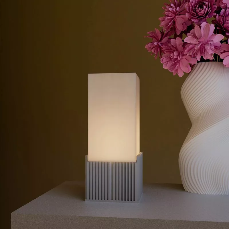 Lámpara de sobremesa "Light Box Color Plata Tamaño 23 cm